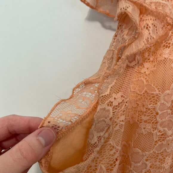 TORRID 3 Plus Size Super Soft V-Neck Lace Bodice Tiered Babydoll Top Peach Boho - Picture 14 of 16